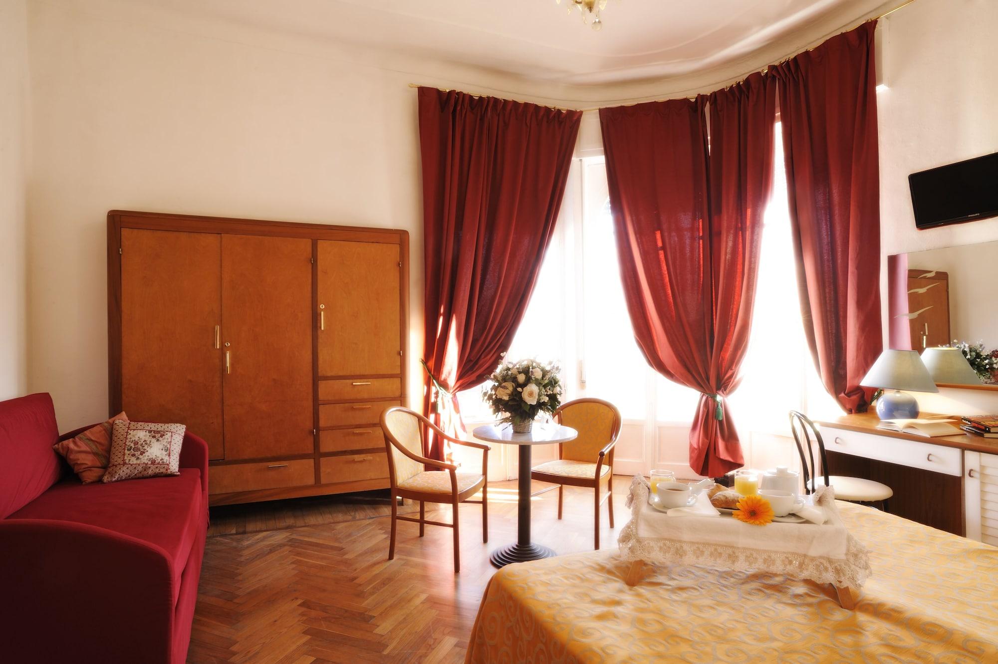 Hotel Alfieri Alassio Ngoại thất bức ảnh