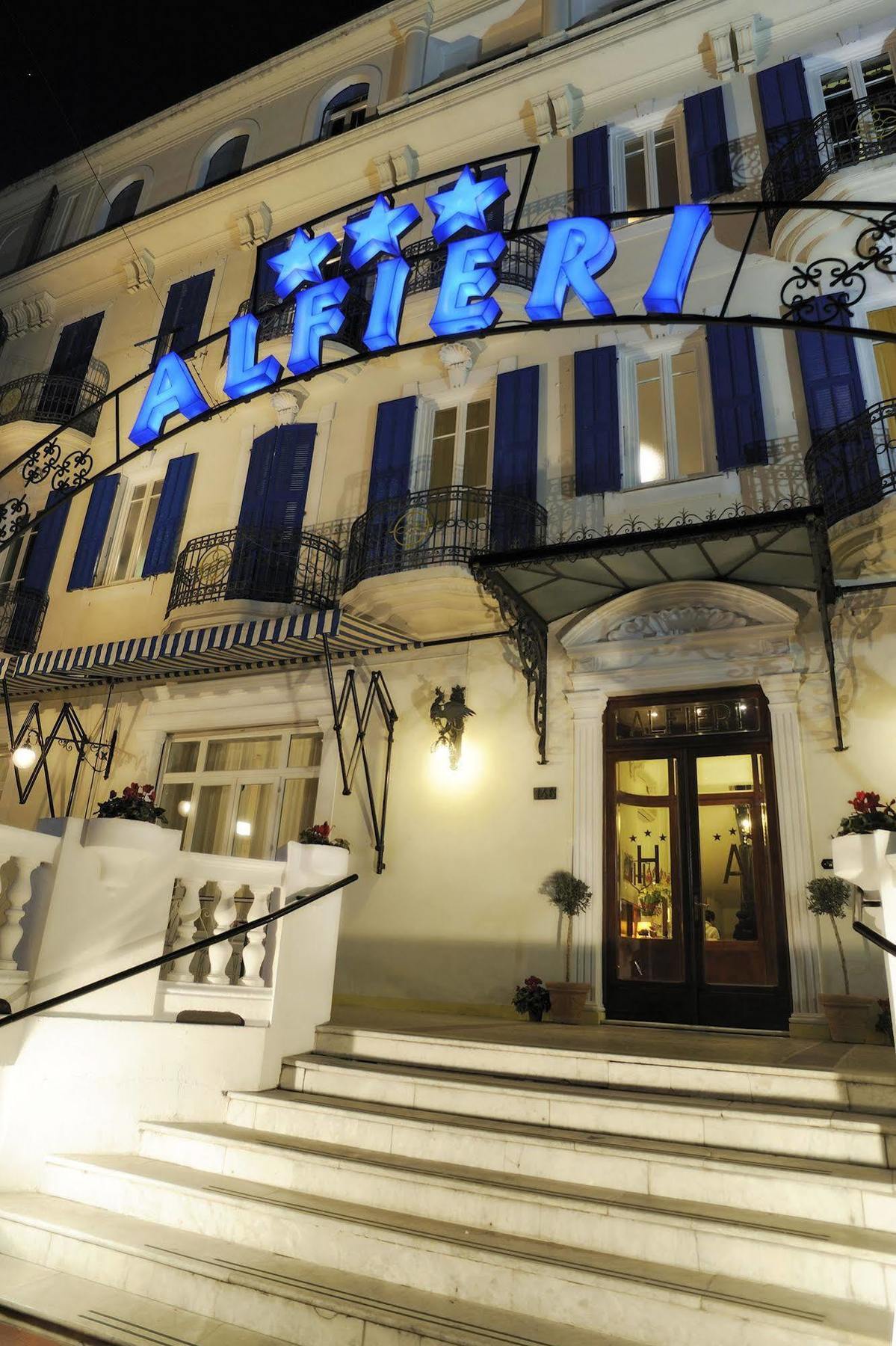 Hotel Alfieri Alassio Ngoại thất bức ảnh